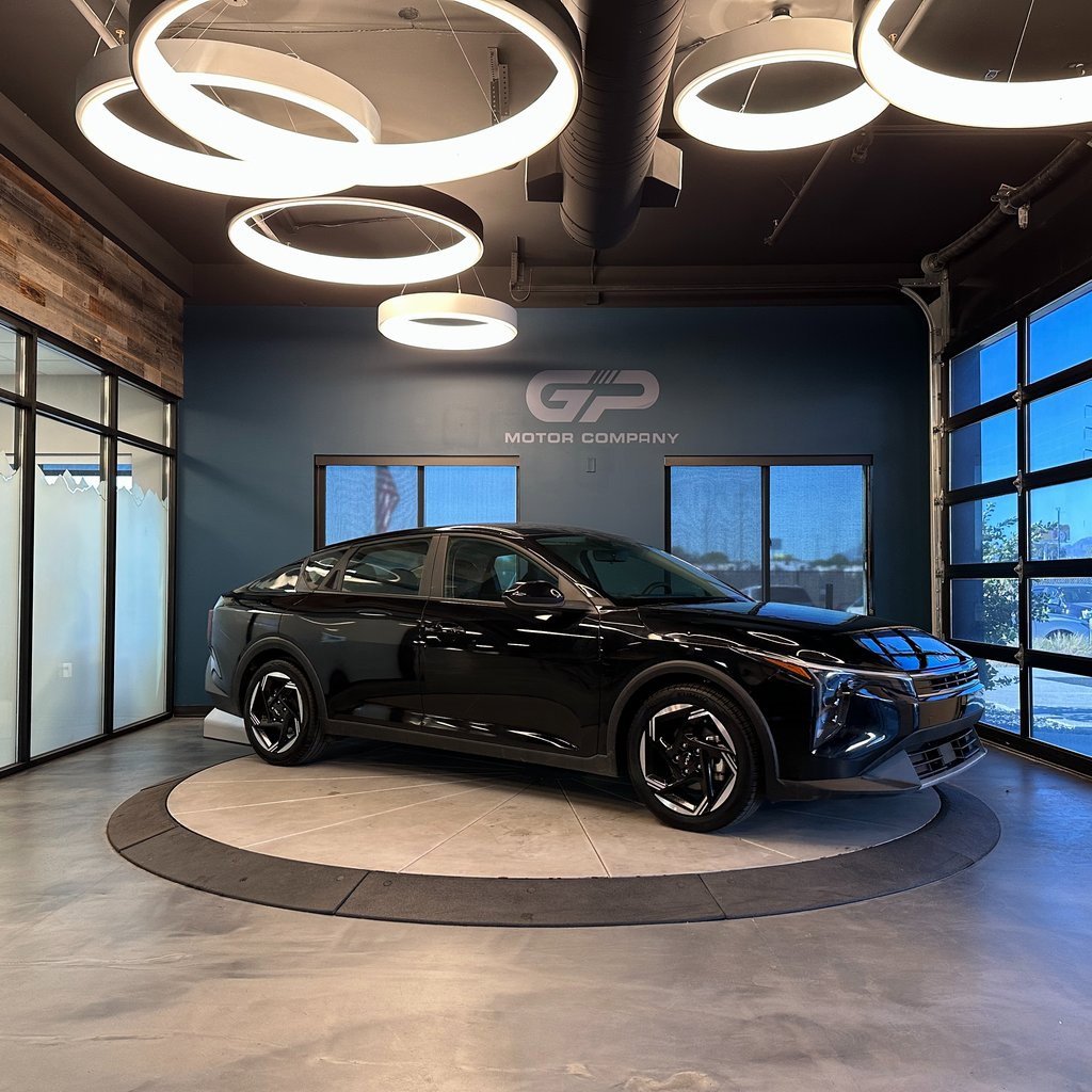 Used 2025 Kia K4 EX image 1