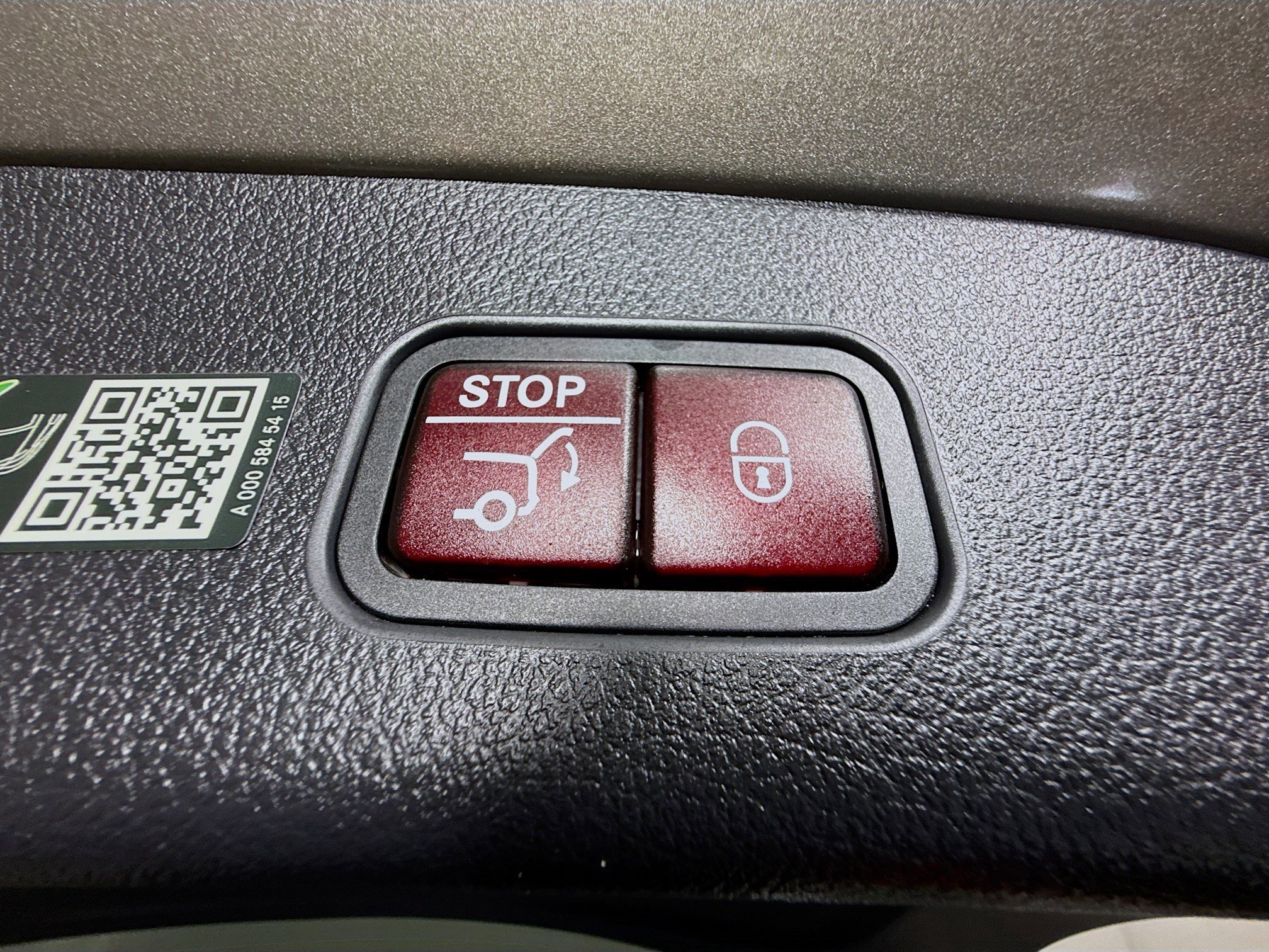 Used 2024 Mercedes-Benz GLC 300 4MATIC image 41