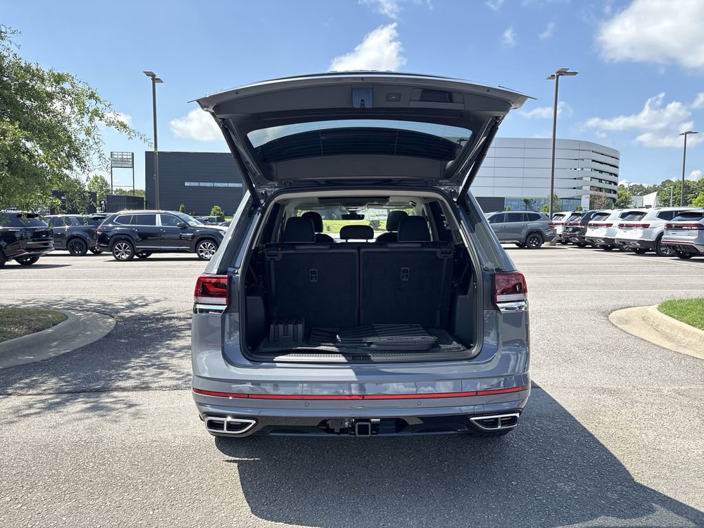 New 2025 Volkswagen Atlas SEL Premium R-Line image 16