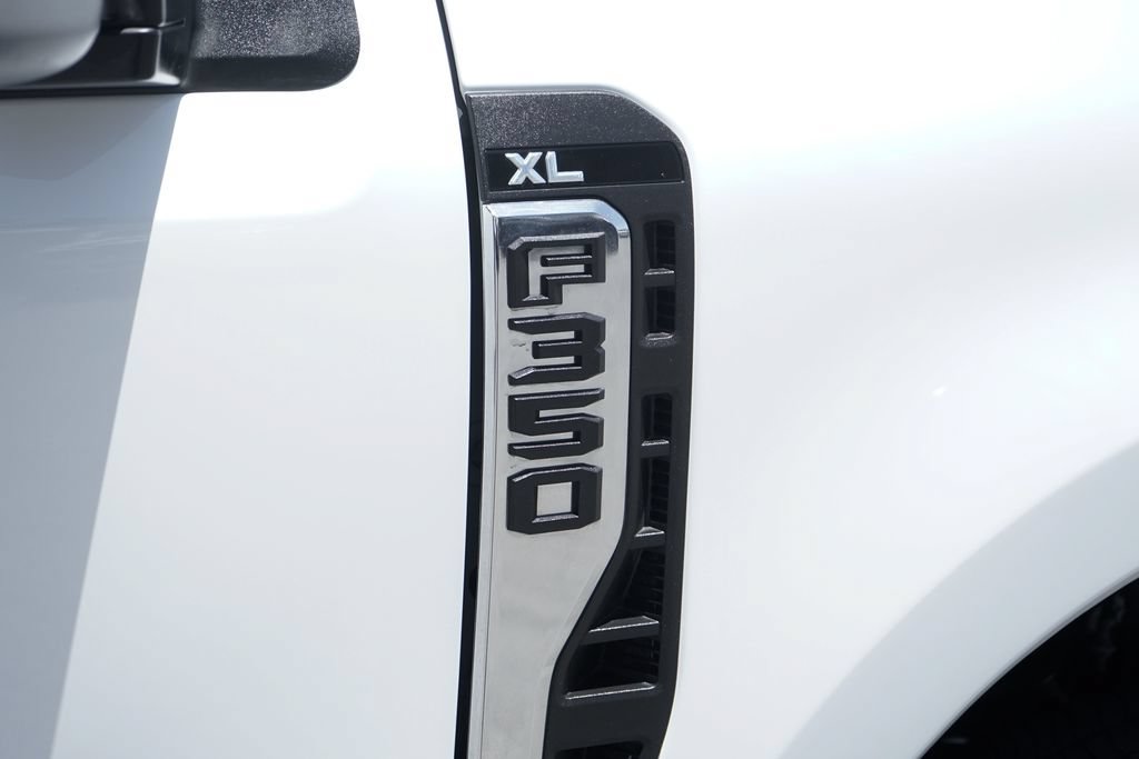 Used 2023 Ford F350 XL w/ XL Driver Assist Package AWD/4WD image 45