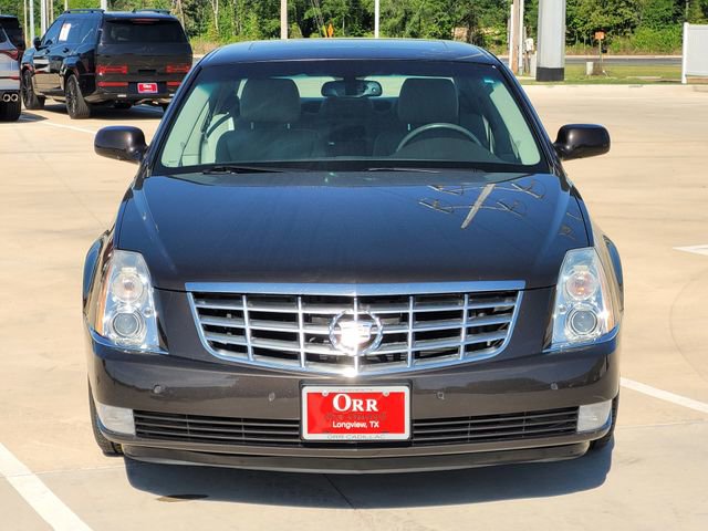 Used 2008 Cadillac DTS w/ Sun And Sound Package image 2