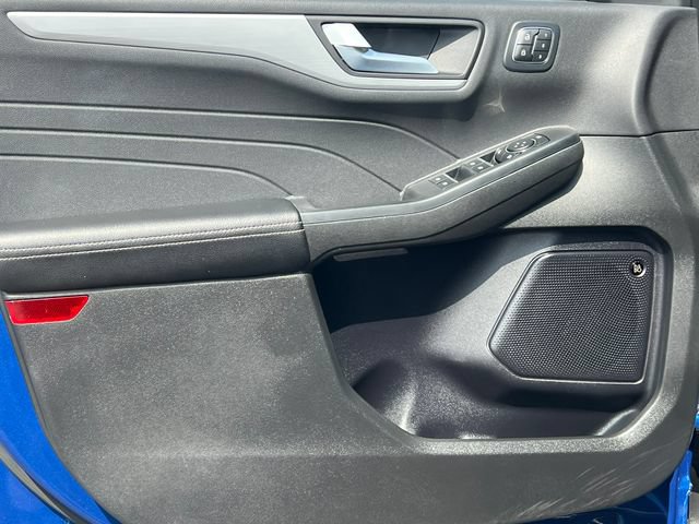 Used 2023 Ford Escape Platinum w/ Premium Technology Package AWD/4WD image 15