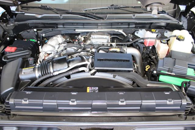 Used 2023 GMC Sierra 3500 Denali w/ Denali Ultimate Package AWD/4WD image 34