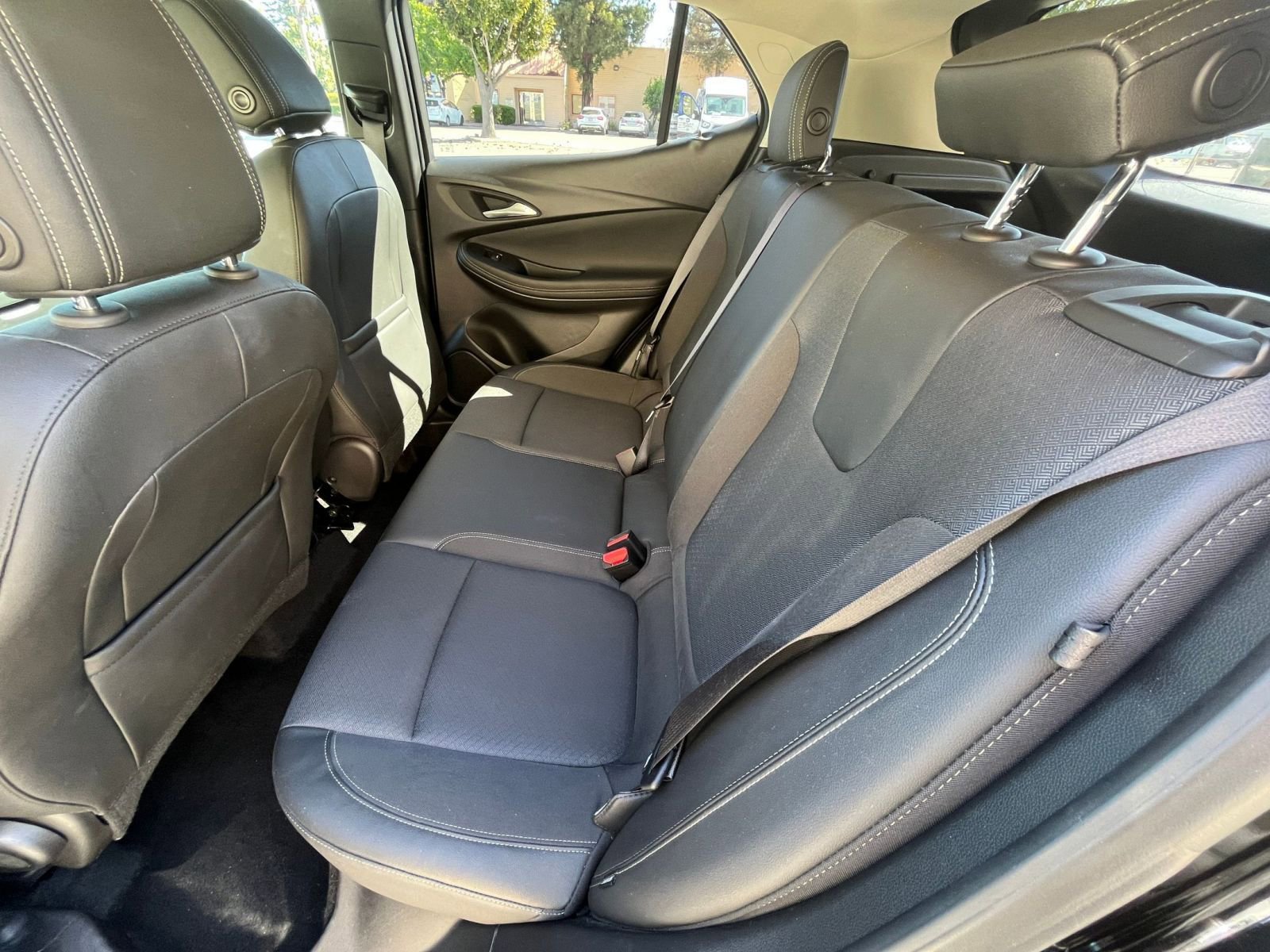 Used 2025 Buick Encore GX Preferred image 24