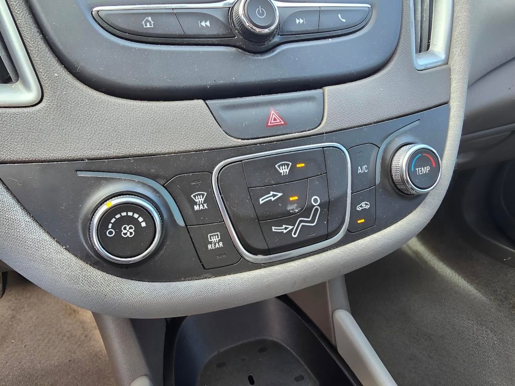 Used 2018 Chevrolet Malibu LS image 20