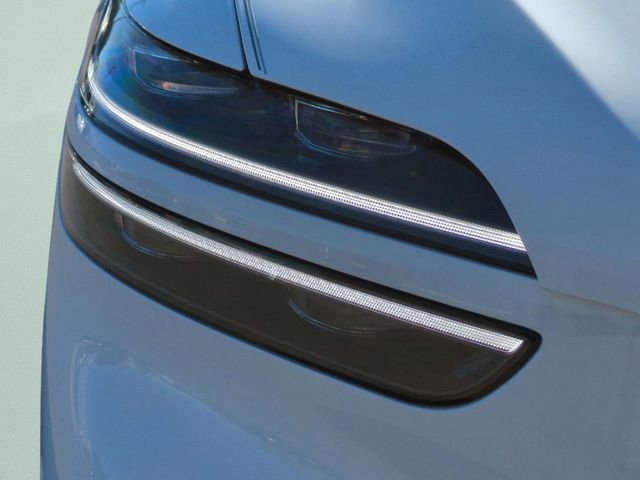 Certified 2025 Genesis GV70 2.5T w/ Sport Prestige Package image 11