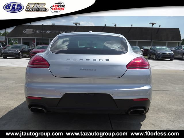 Used 2016 Porsche Panamera RWD image 12