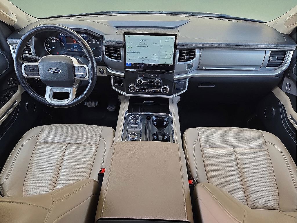 Used 2022 Ford Expedition Max XLT image 18