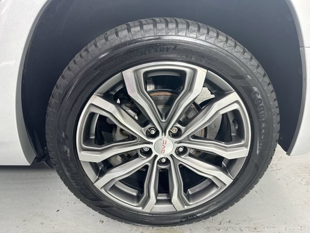 Used 2020 GMC Terrain Denali w/ Denali Premium Package AWD/4WD image 6
