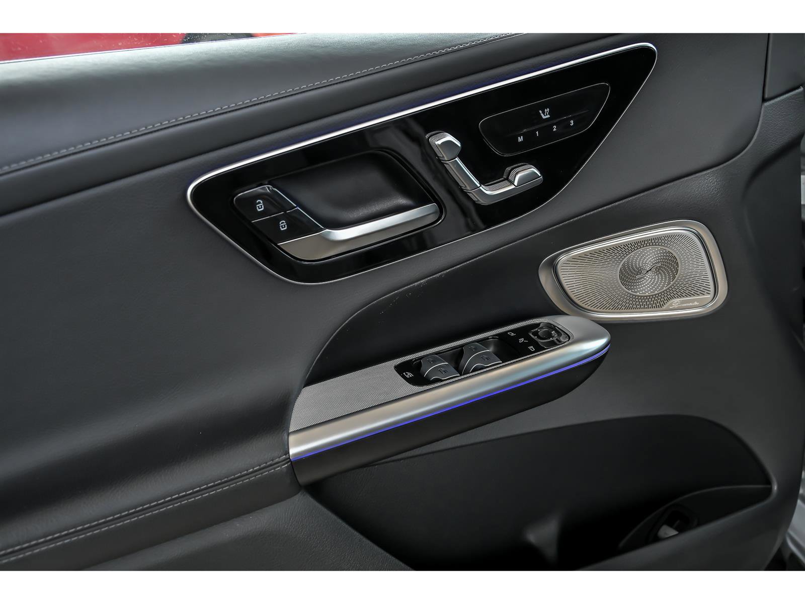 Used 2023 Mercedes-Benz GLC 300 4MATIC image 9