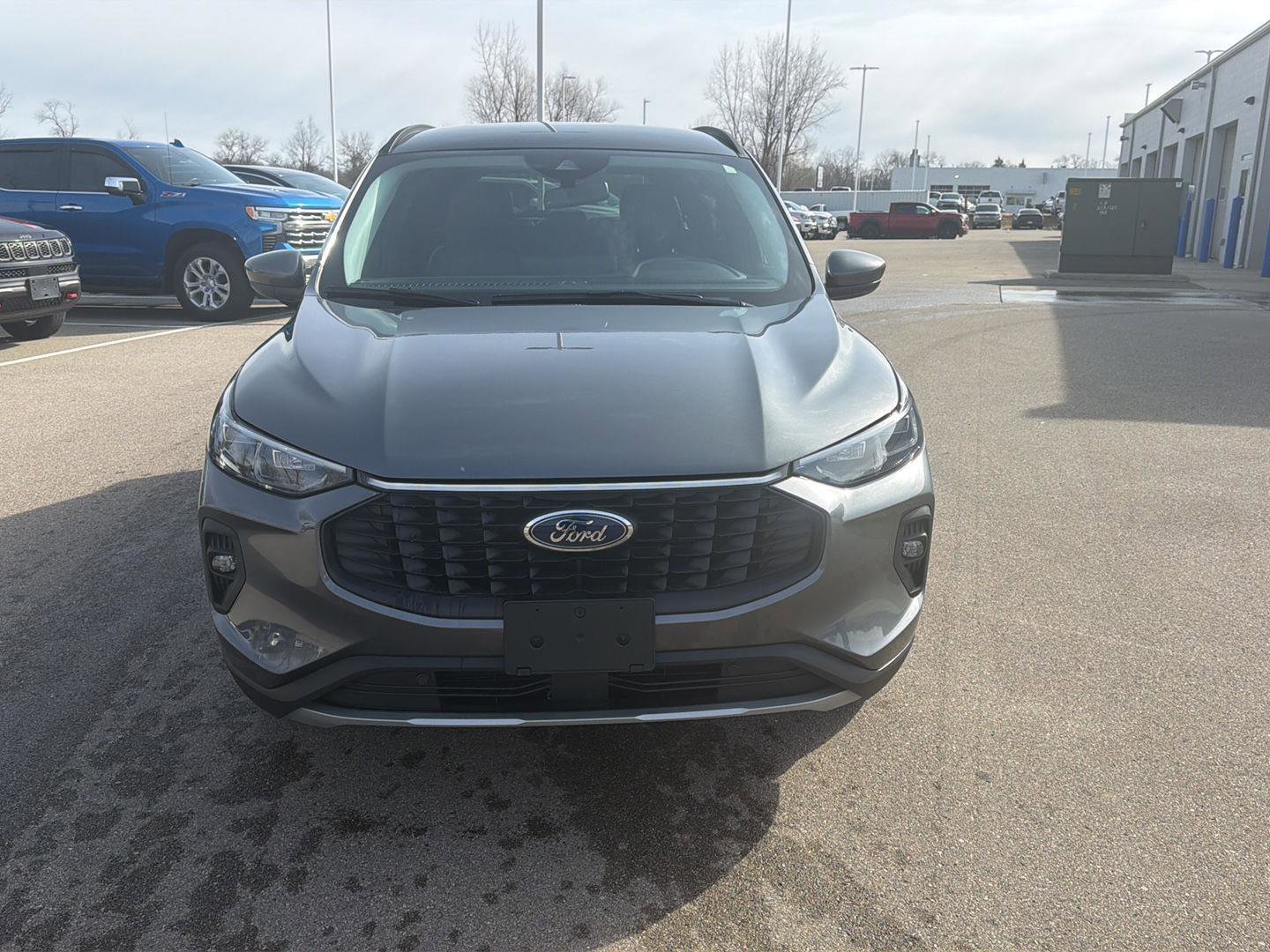 Used 2025 Ford Escape Platinum image 8