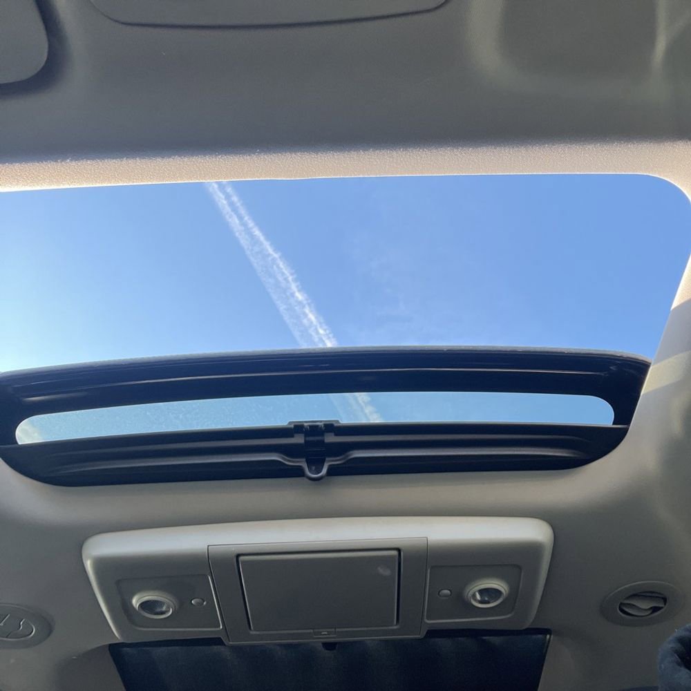 Used 2015 GMC Acadia Denali image 11