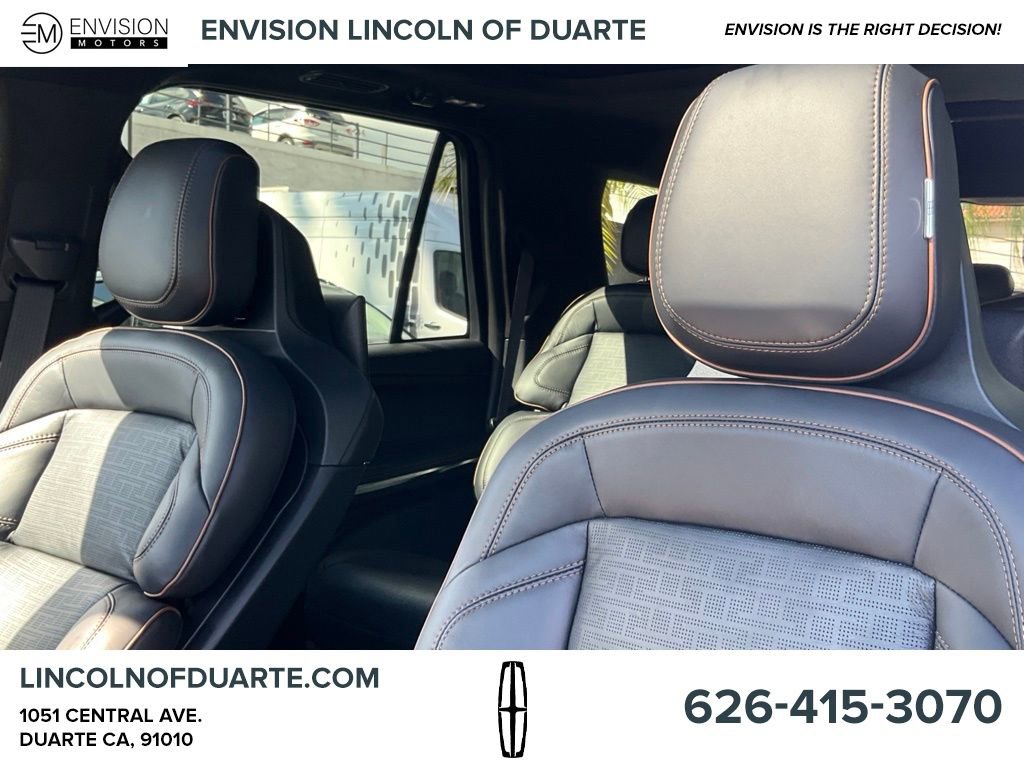 New 2025 Lincoln Navigator Black Label image 17