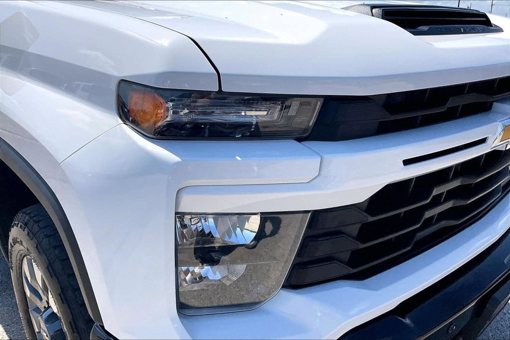 Used 2025 Chevrolet Silverado 2500 Custom w/ Custom Value Package AWD/4WD image 33