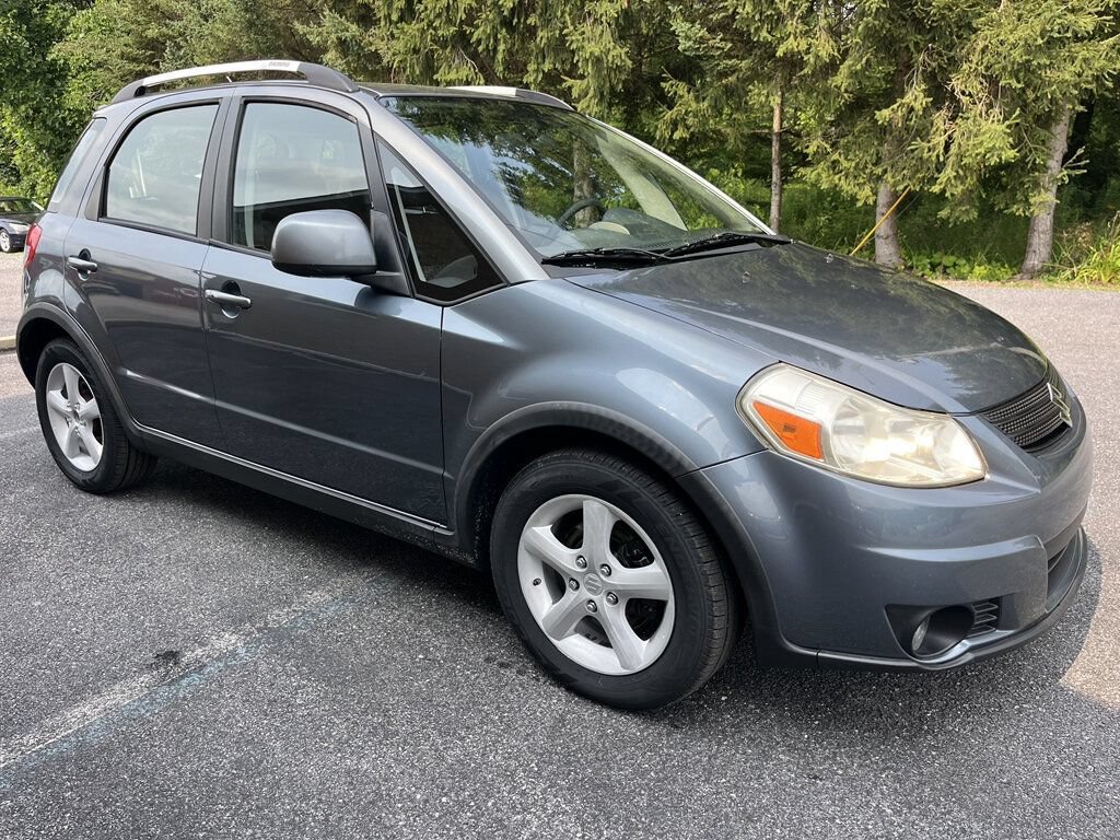 Used 2009 Suzuki SX4 AWD Hatchback w/ Touring Pkg