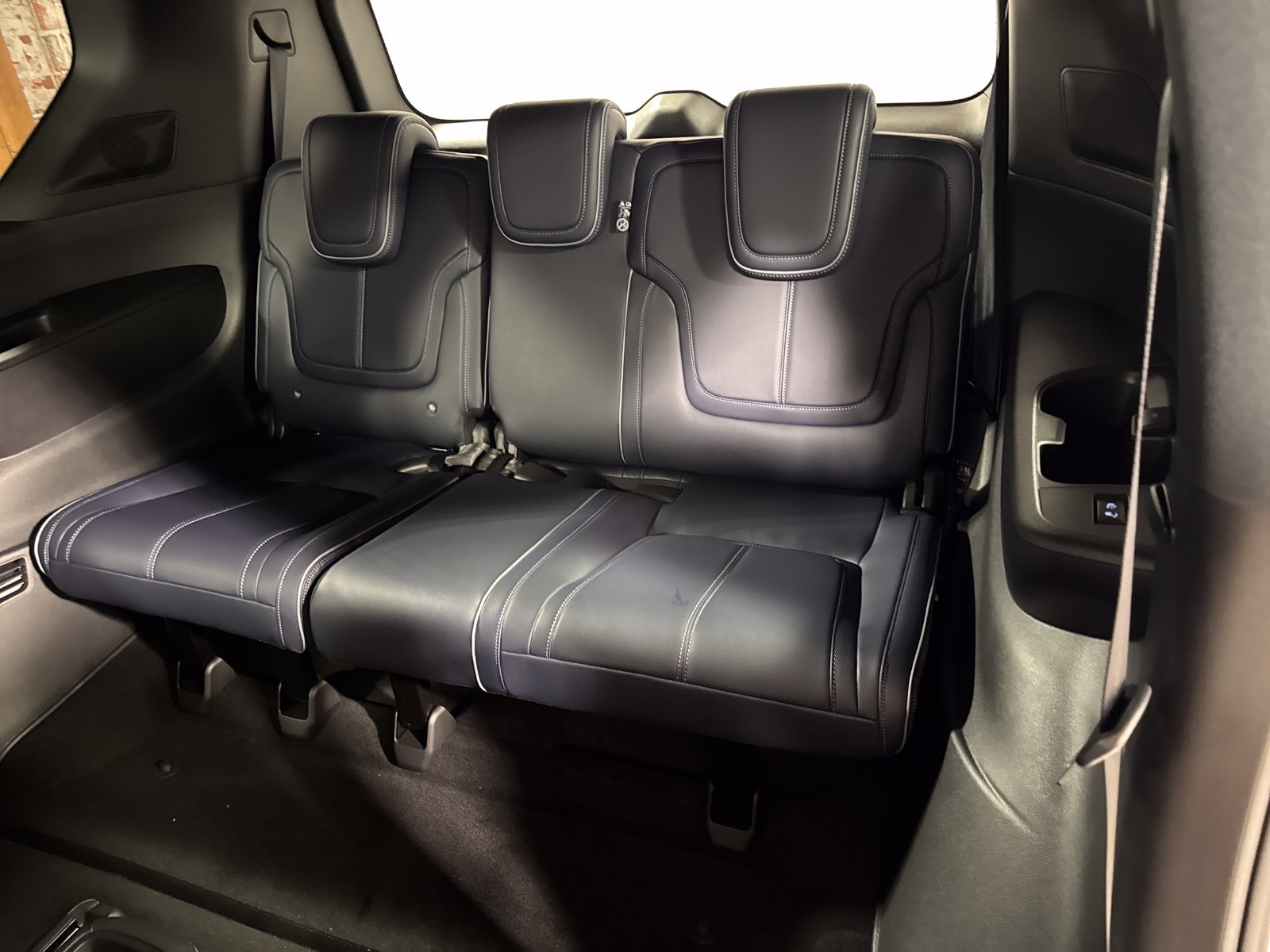 New 2027 INFINITI QX80 Sensory w/ Sport Exterior Package AWD/4WD image 25