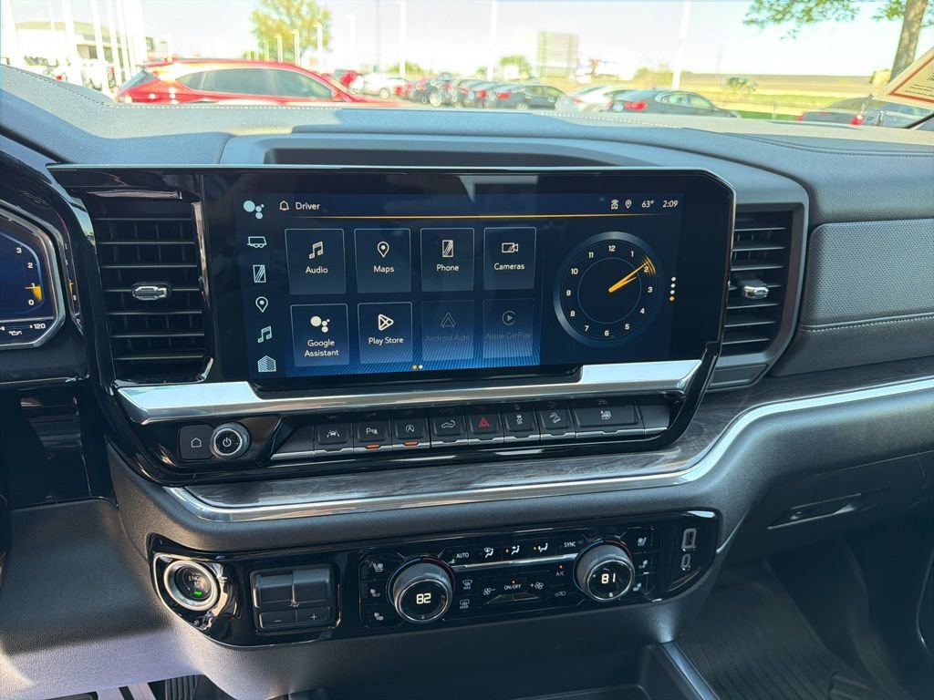 Certified 2024 Chevrolet Silverado 1500 LTZ AWD/4WD image 30