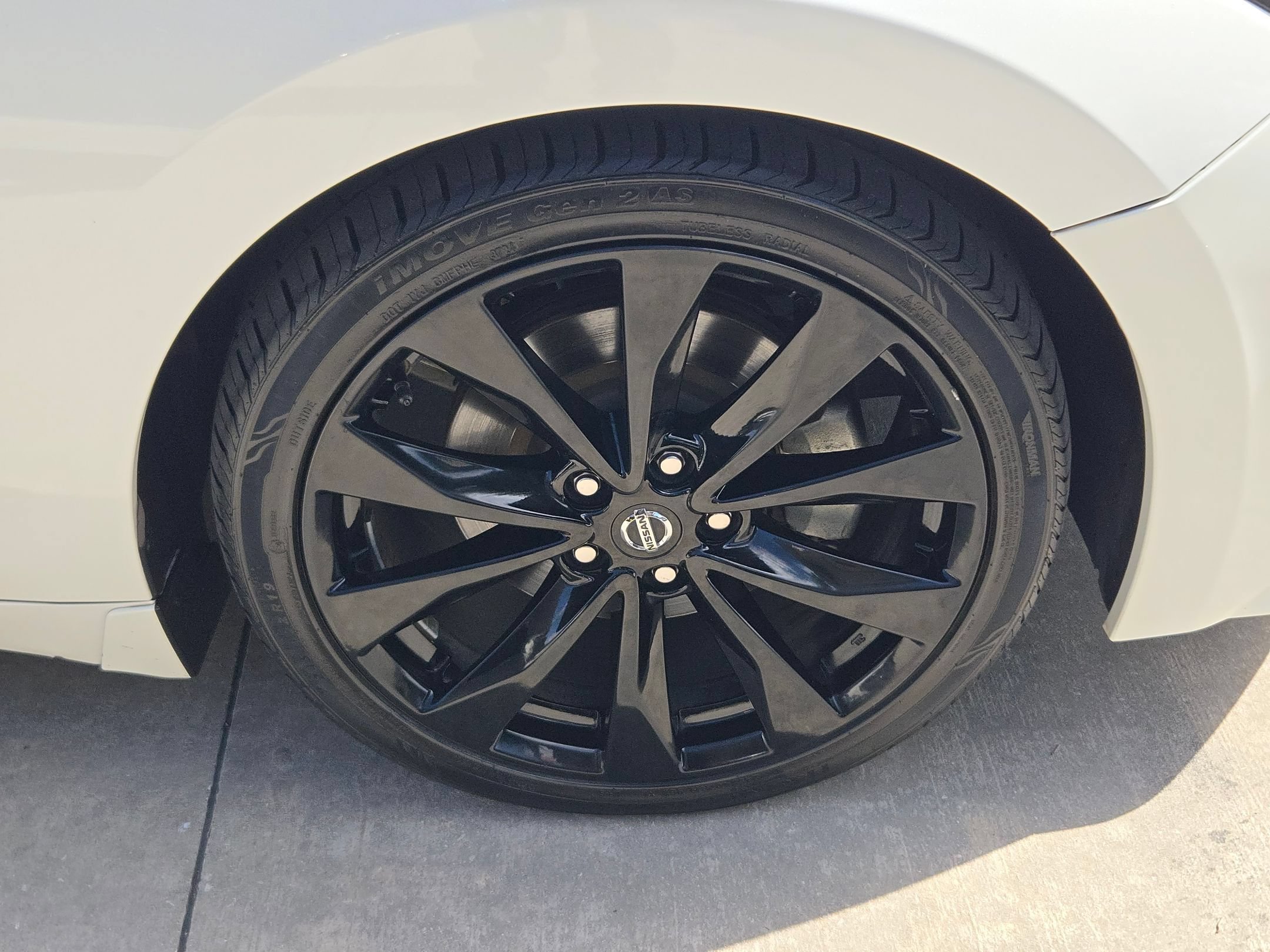 Used 2021 Nissan Maxima SR w/ Sport Mat Group FWD image 32