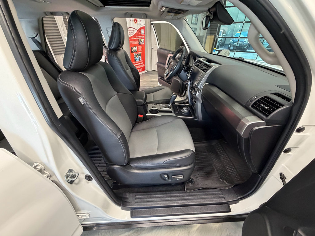 Used 2022 Toyota 4Runner SR5 Premium w/ Moonroof Package AWD/4WD image 50
