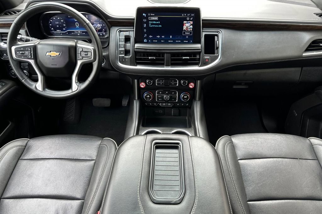 Used 2024 Chevrolet Suburban Premier AWD/4WD image 13