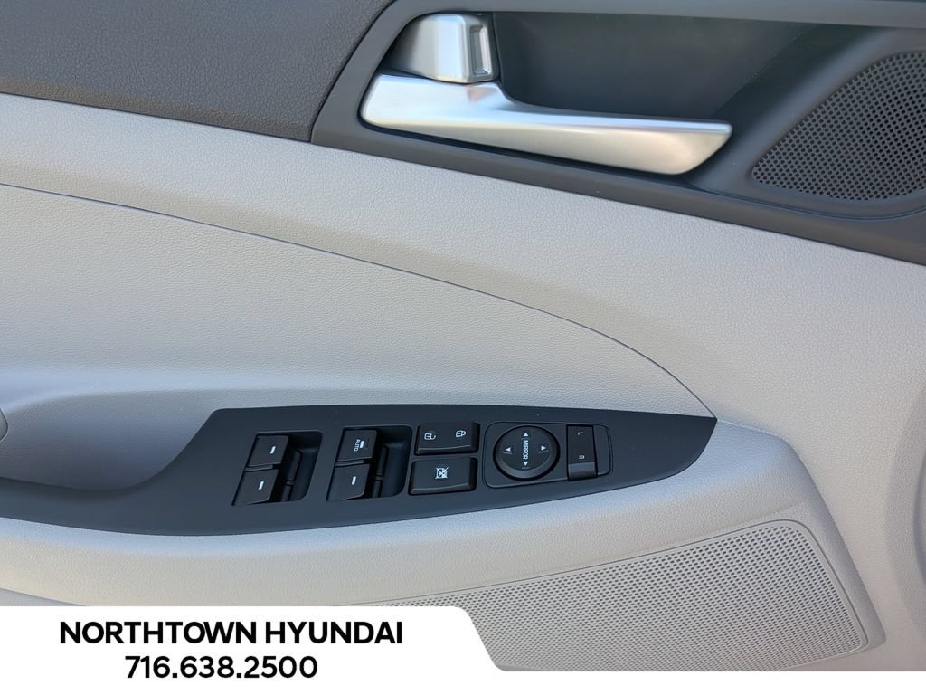 Used 2019 Hyundai Tucson Value w/ Cargo Package AWD/4WD image 30
