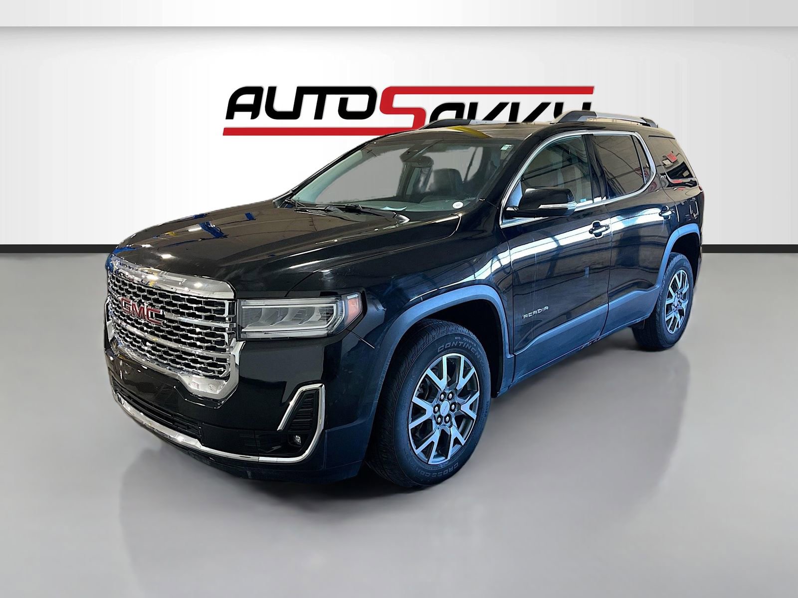 Used 2023 GMC Acadia SLT w/ Preferred Package image 3