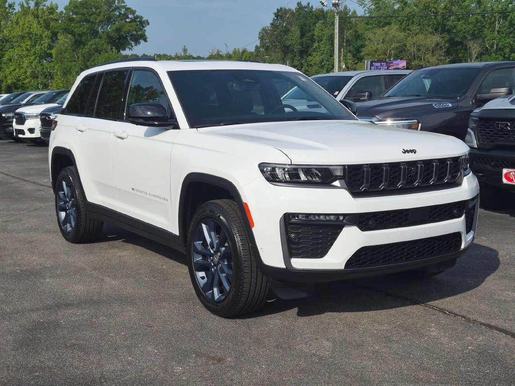 New 2026 Jeep Grand Cherokee Limited AWD/4WD image 2