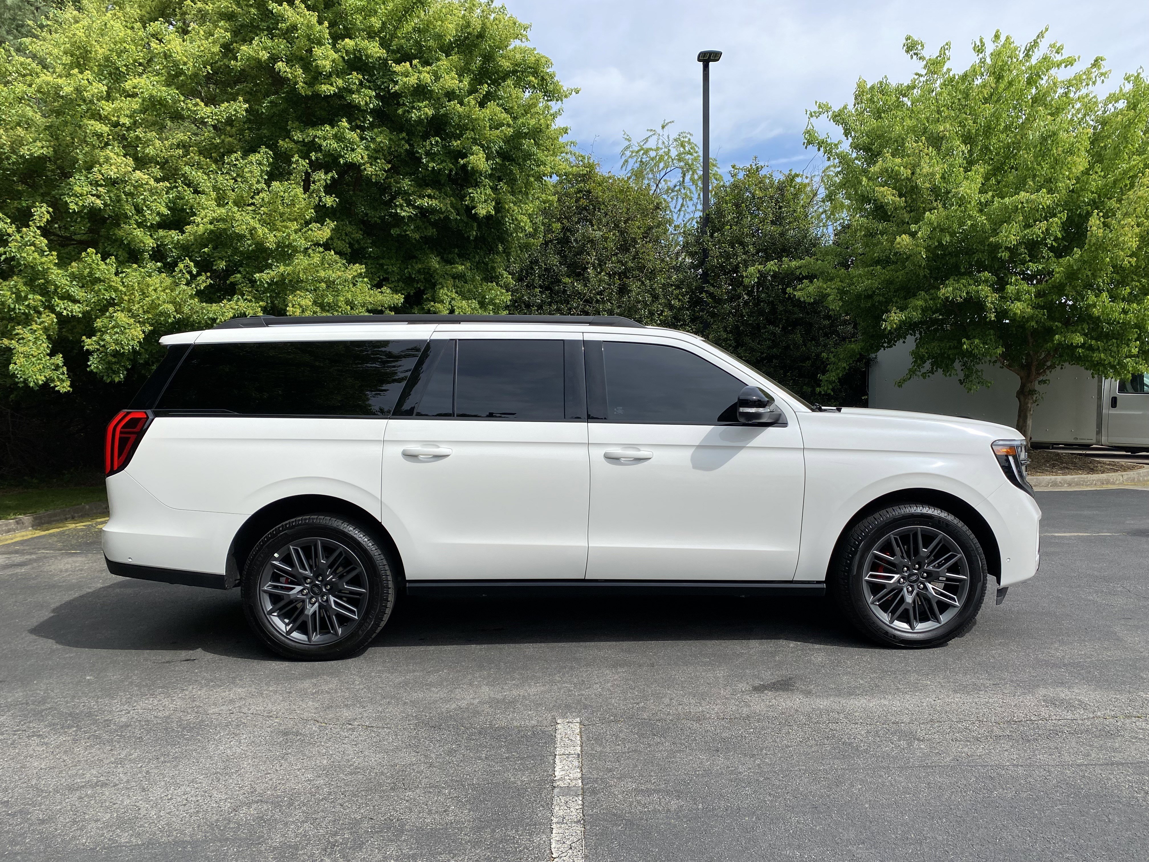 Used 2025 Ford Expedition Max Platinum w/ Stealth Performance Package AWD/4WD image 10