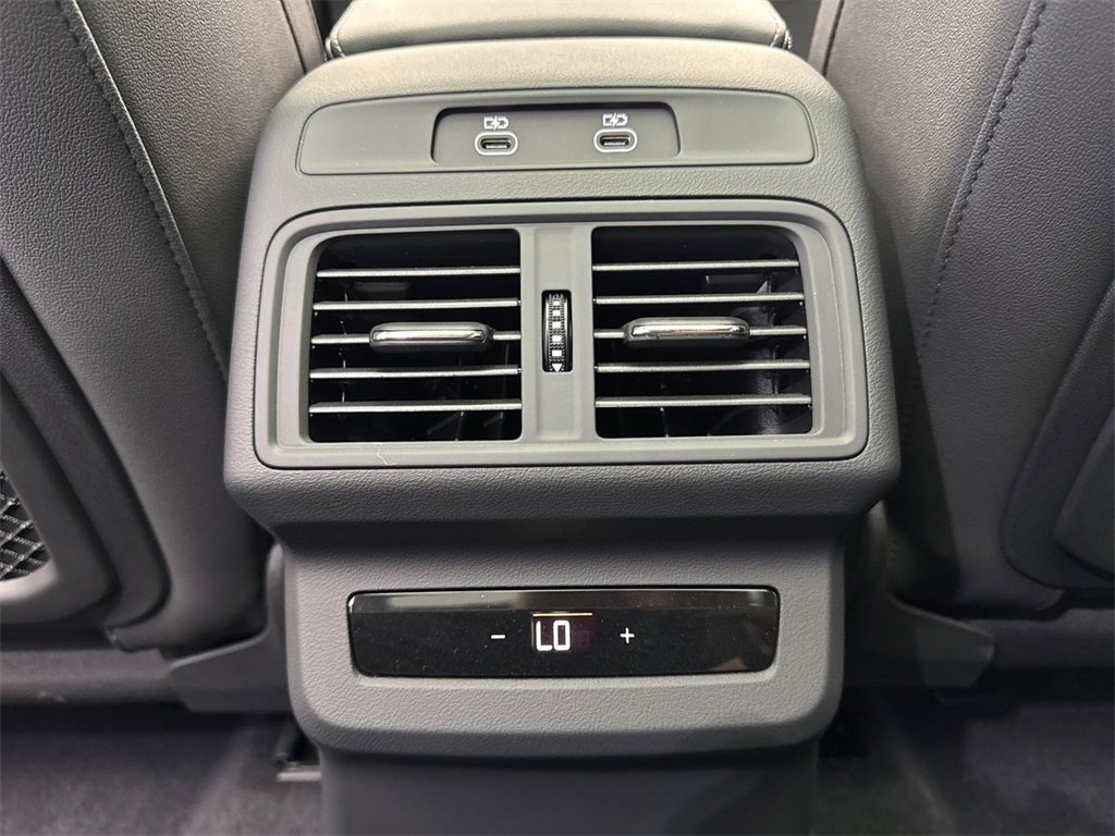New 2025 Audi Q5 Premium image 25