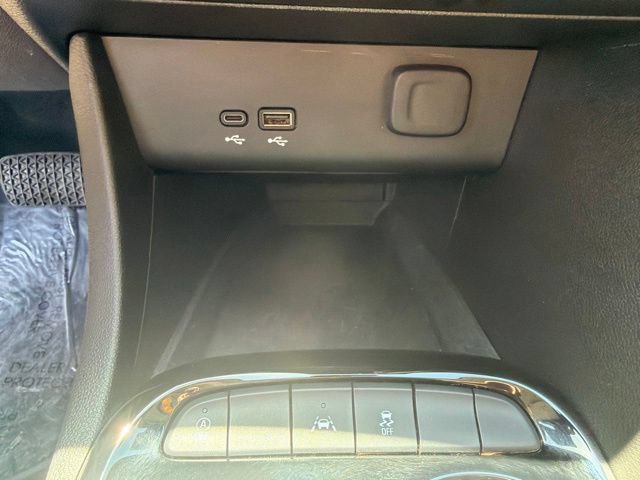 Used 2025 Buick Encore GX Preferred FWD image 26