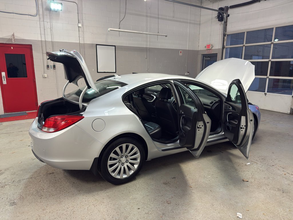 Used 2012 Buick Regal Premium image 12