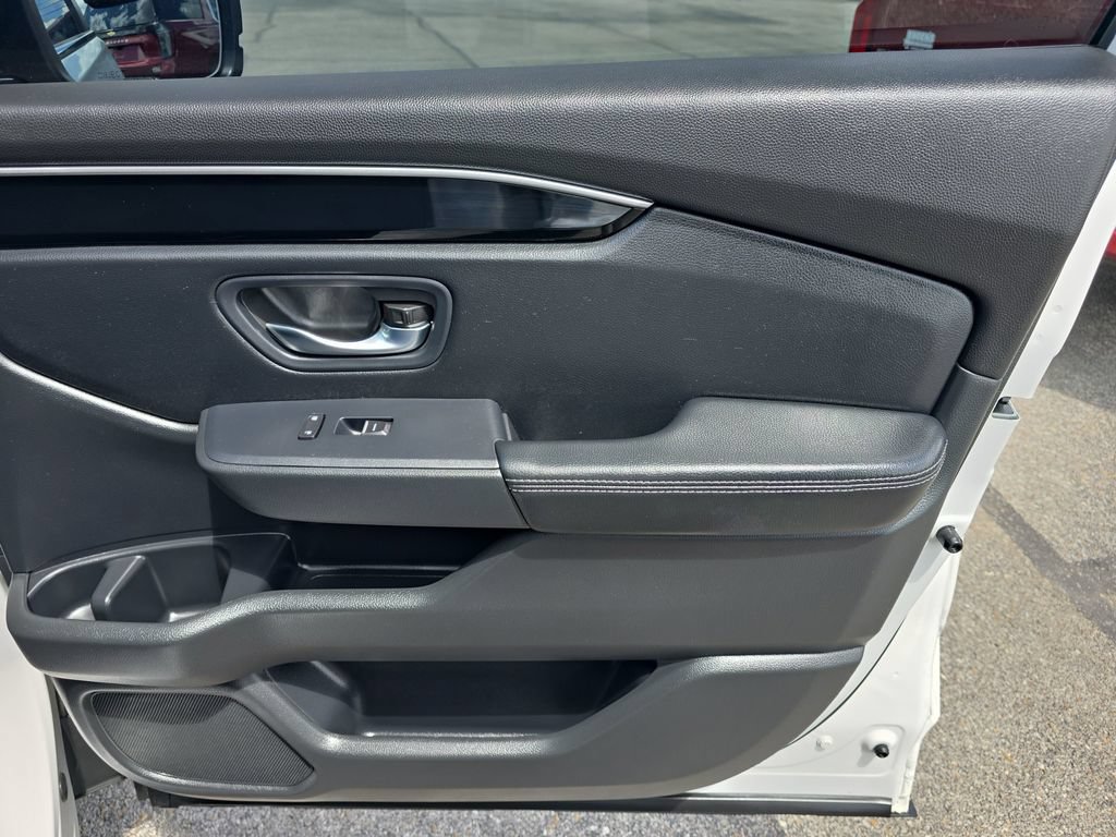 Used 2025 Honda Pilot EX-L image 19