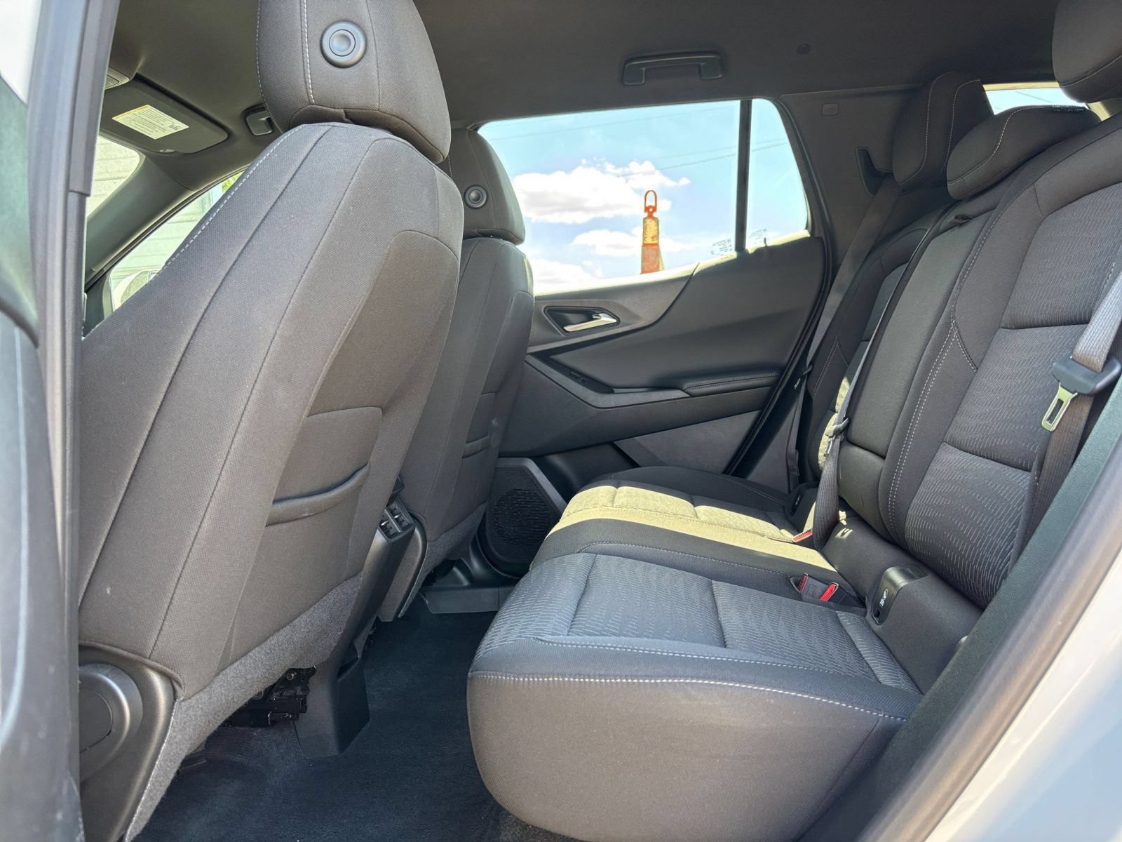 Used 2025 Chevrolet Equinox LT FWD image 25