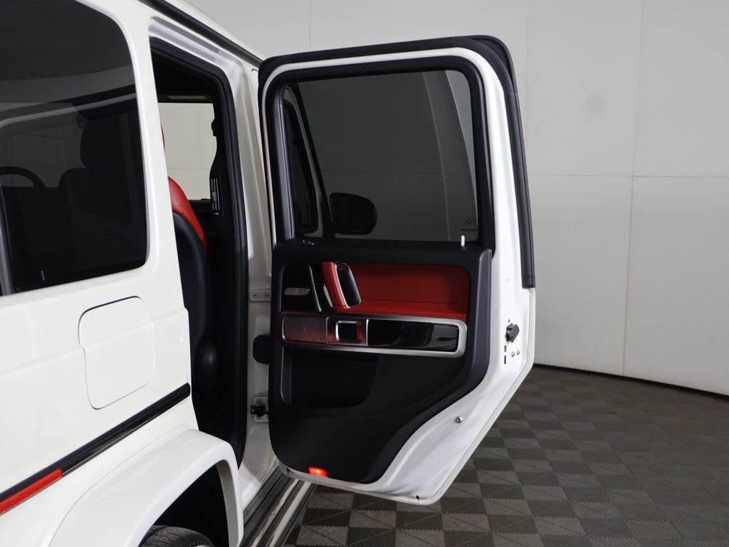 Used 2020 Mercedes-Benz G 63 AMG 4MATIC w/ Seat Comfort Package image 29