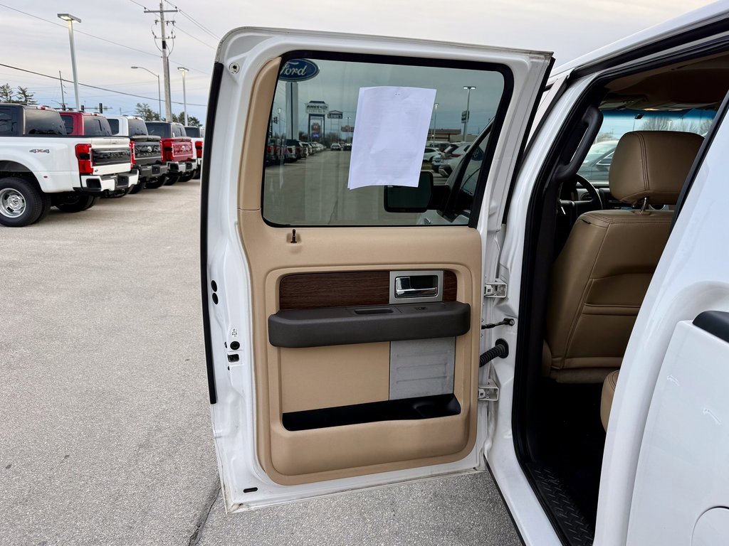 Used 2014 Ford F150 Lariat w/ Lariat Chrome Package image 13