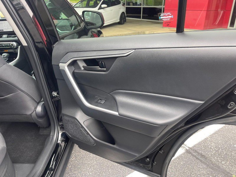 Used 2024 Toyota RAV4 LE AWD/4WD image 11