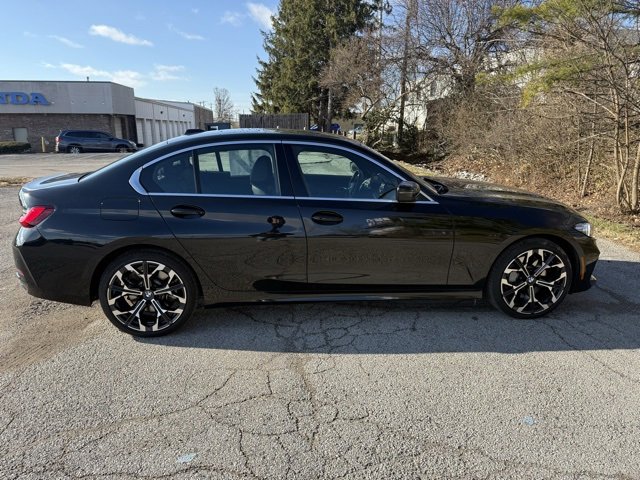 Used 2025 BMW 330i xDrive Sedan w/ Convenience Package image 19