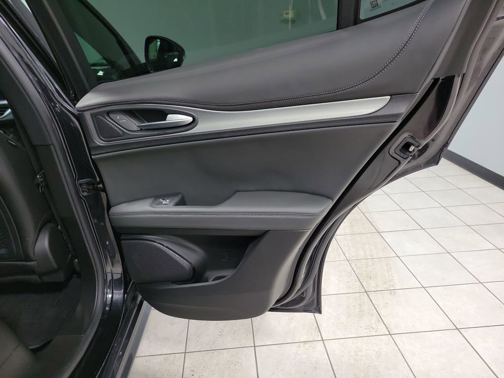 Used 2024 Alfa Romeo Stelvio Ti image 25