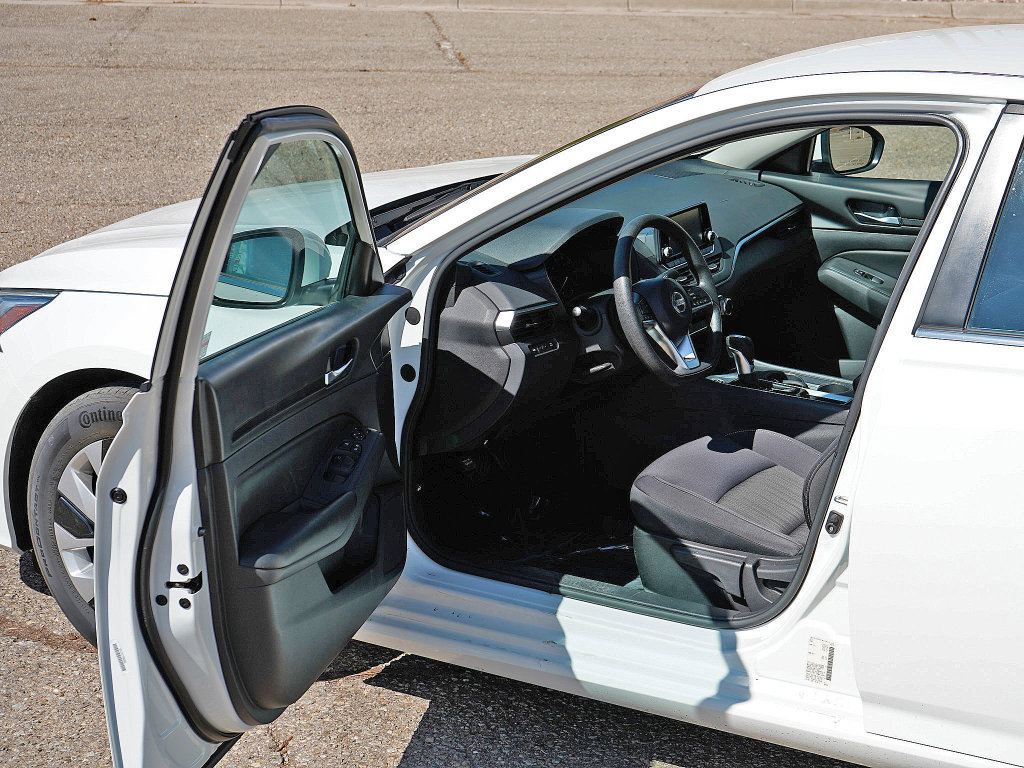 Used 2021 Nissan Altima 2.5 S image 8