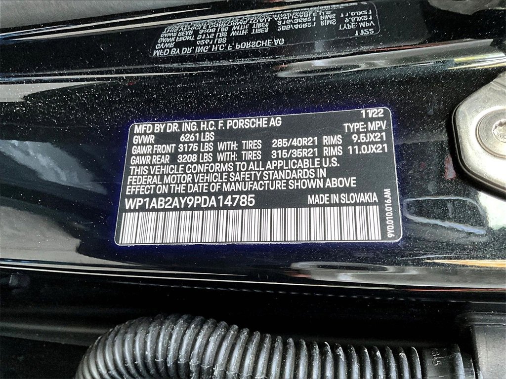 Certified 2023 Porsche Cayenne S Platinum image 35