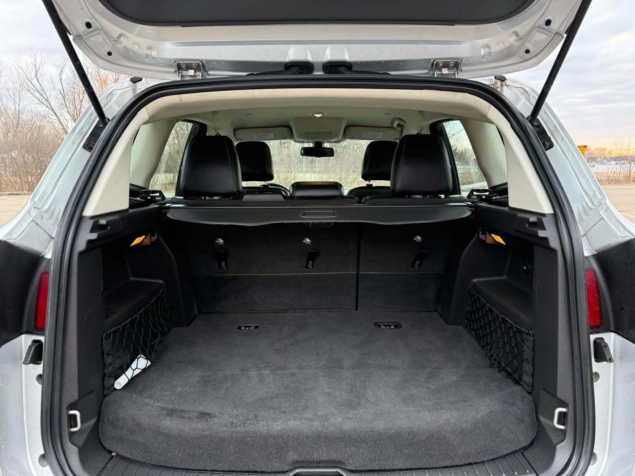 Used 2017 Ford C-MAX Titanium image 18