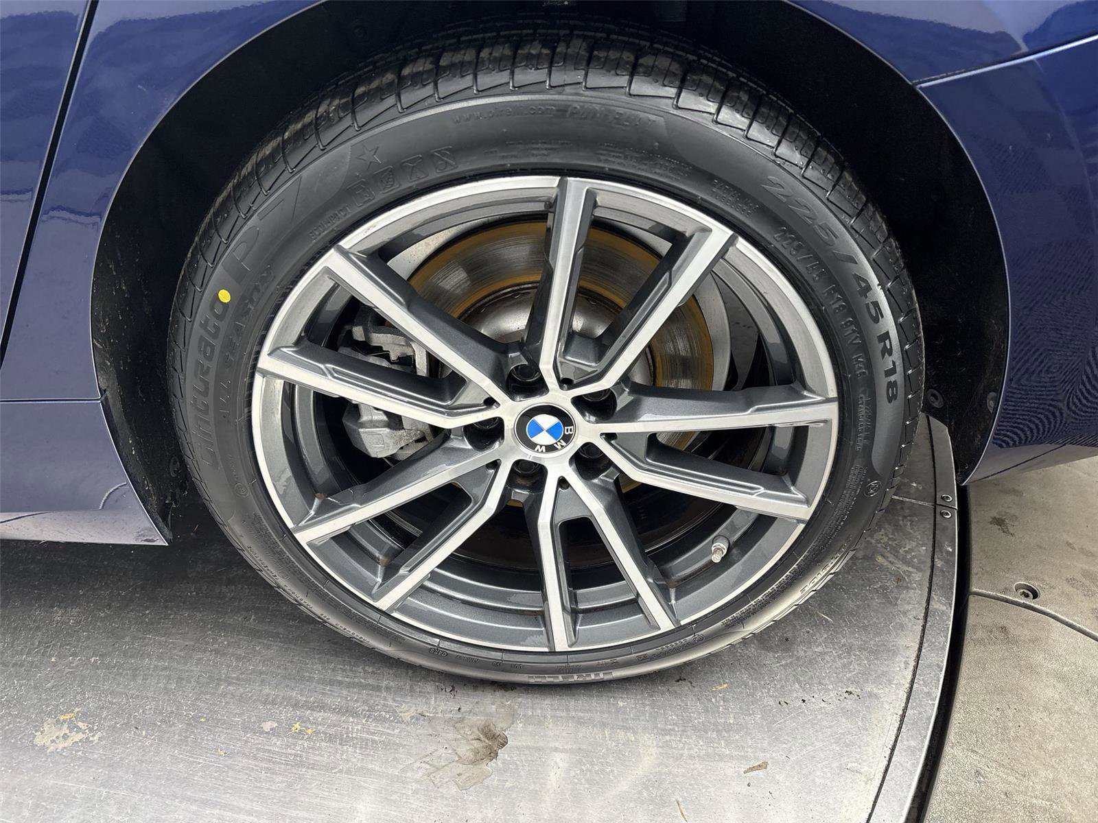 Used 2020 BMW 330i xDrive Sedan w/ Convenience Package image 27