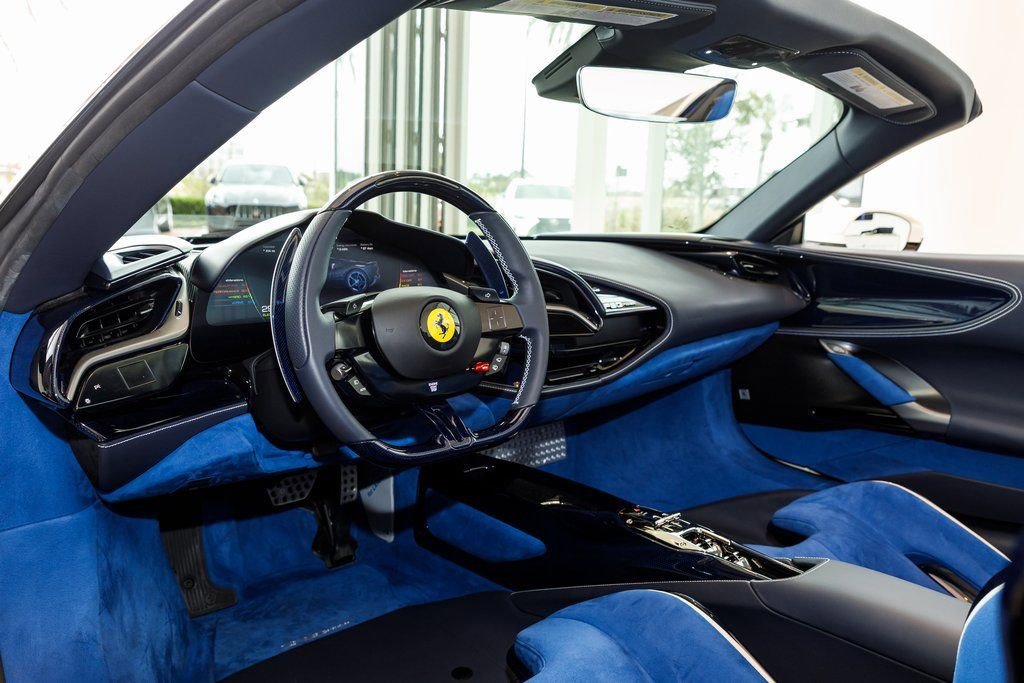 Used 2022 Ferrari SF90 Spider image 26