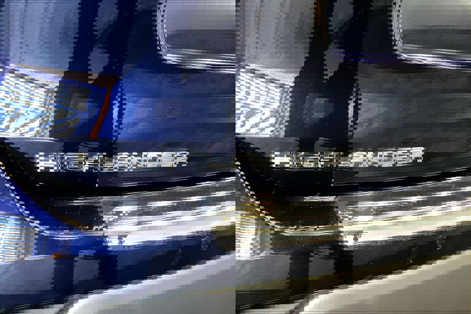 Used 2023 Toyota Highlander Platinum image 10