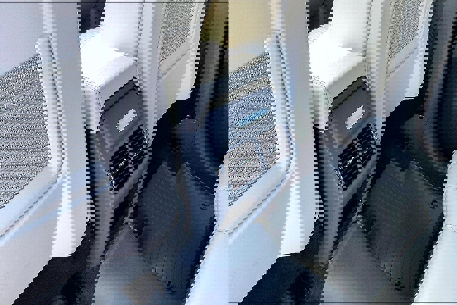 Used 2018 Land Rover Range Rover Evoque HSE Dynamic image 10