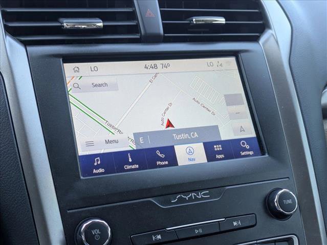 Used 2020 Ford Fusion SE FWD image 13
