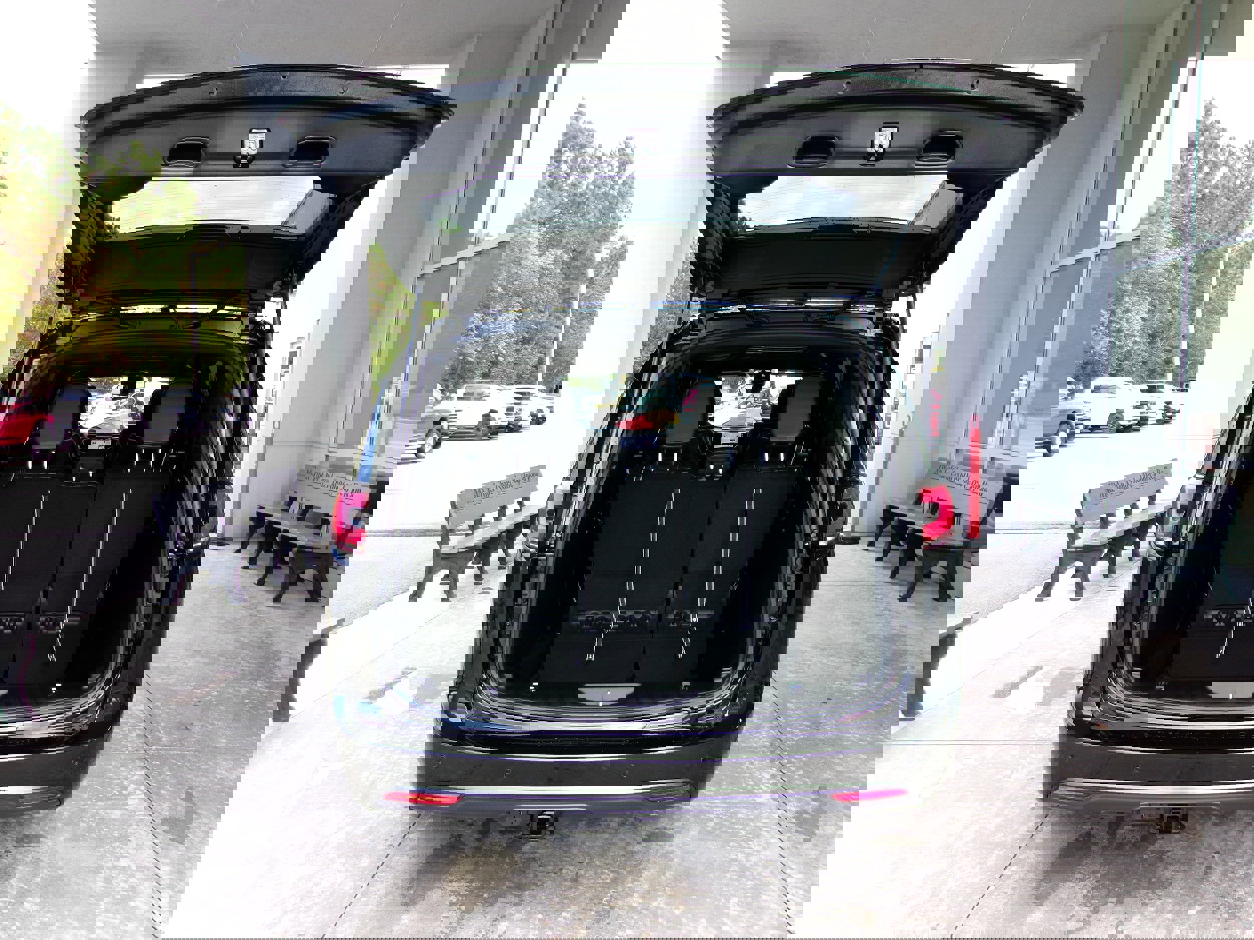 New 2026 Chrysler Pacifica Limited w/ S Appearance Package image 23