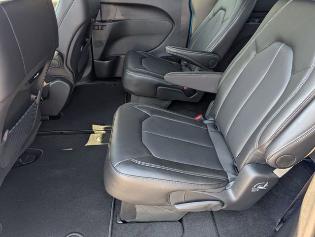 New 2026 Chrysler Pacifica Select image 23