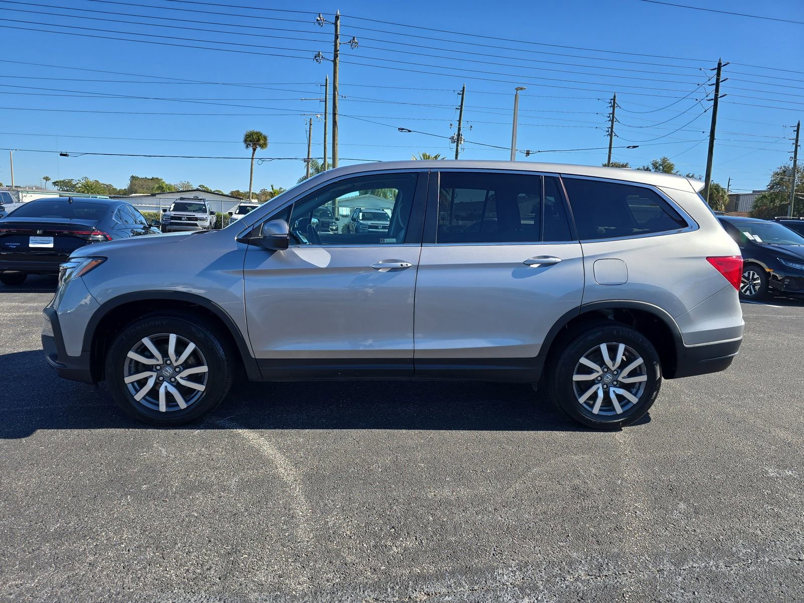 Used 2021 Honda Pilot EX image 6