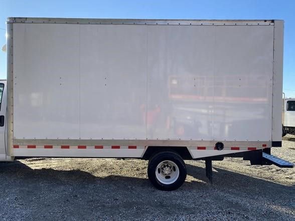 Used 2024 Chevrolet Express 3500 w/ Power Convenience Package image 28